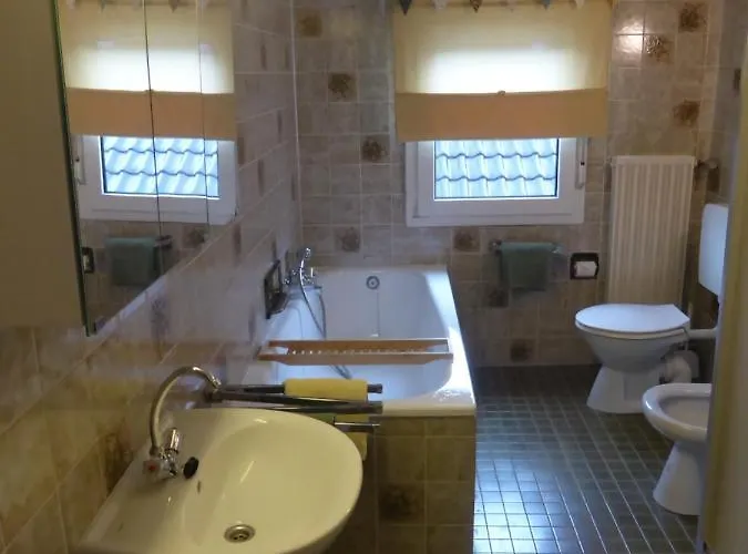 Lieberhaeuschen 度假居 *